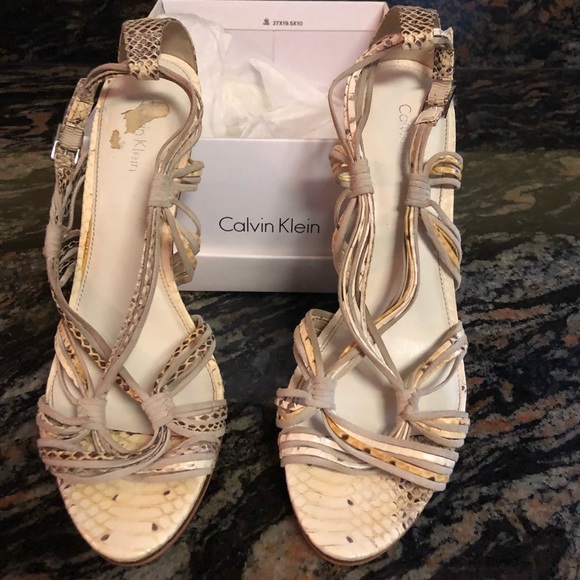 Women's shoes - Picture 1 of 4